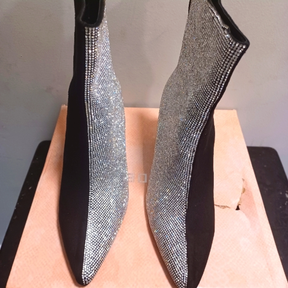 TWO TONE BOOTIES